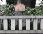 歴代横綱の名前を刻んだ石碑