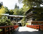 積善館本館